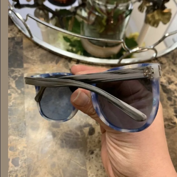 COPY - Tory Burch Women's Sunglasses - Picture 8 of 8